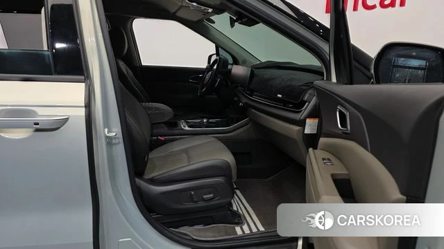 Kia The New Carnival 4th Generation 2024 Серебряный из Кореи, фото 2