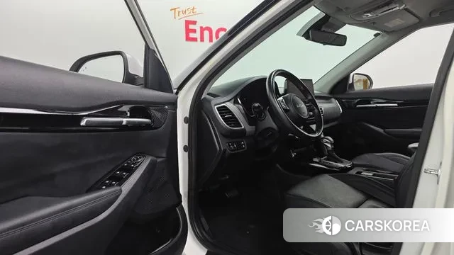 Kia Seltos 2022 Белый из Кореи, фото 2