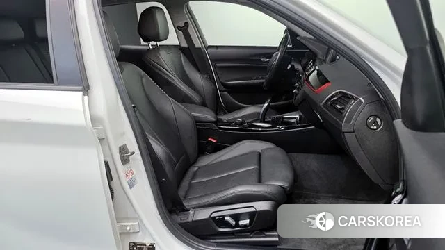 BMW 1 Series (F20) 2018 Белый из Кореи, фото 2