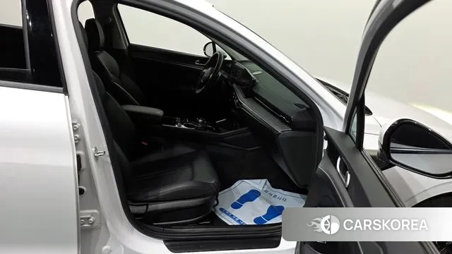 Kia The New K5 3rd generation 2024 Белый из Кореи, фото 2