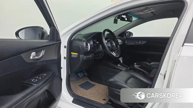 Kia Come New K3 2018 Белый из Кореи, фото 2