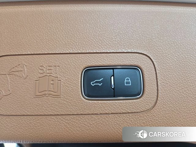 Lincoln Aviator 2nd generation 2021 Белый из Кореи, фото 2