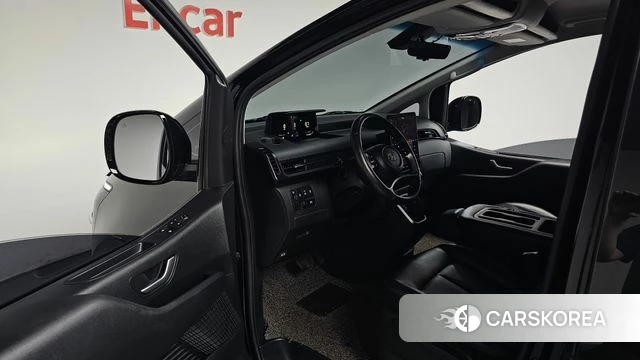 Hyundai Staria 2022 Черный из Кореи, фото 2