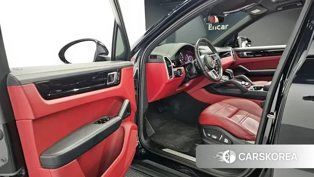 Porsche Cayenne (PO536) 2021 Черный из Кореи, фото 2