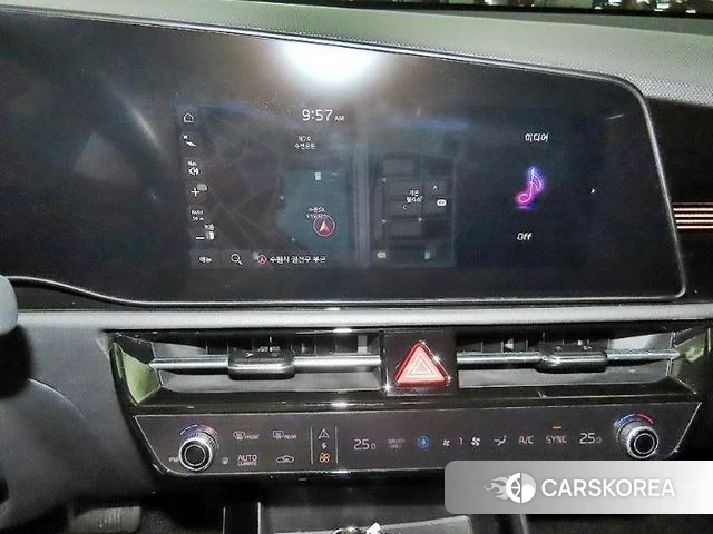 Kia Di Ol Nu Niro 2022 Белый из Кореи, фото 2