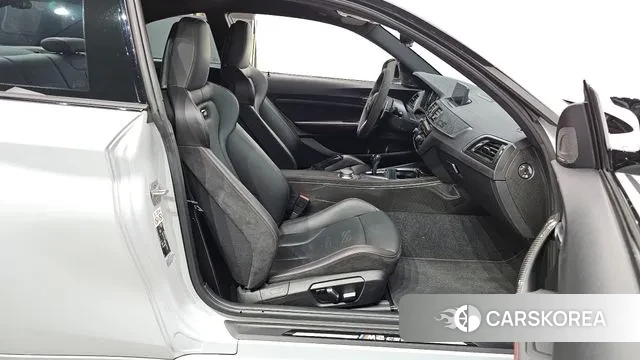 BMW M2 (F87) 2021 Белый из Кореи, фото 2