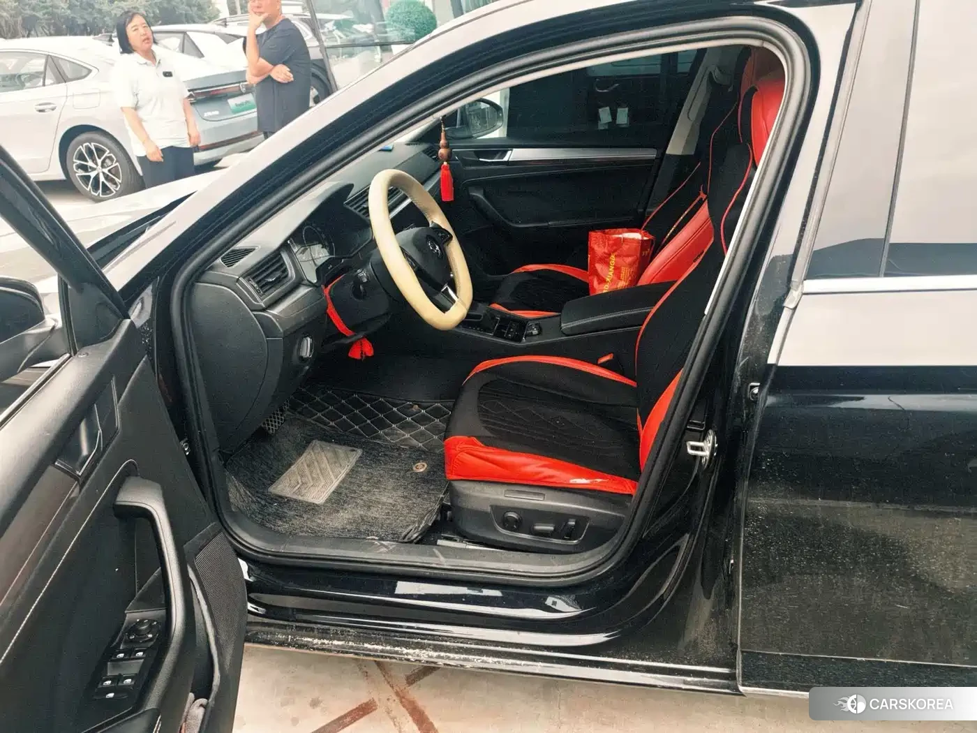 Skoda Superb 2023 Черный из Китая, фото 3