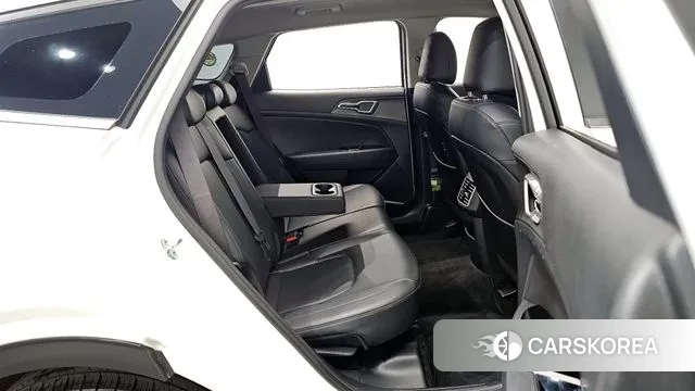 Kia Sportage 5th Generation 2022 Белый из Кореи, фото 2