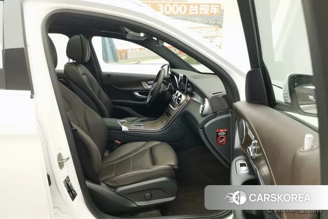 Mercedes-Benz GLC 2022 Белый из Китая, фото 2