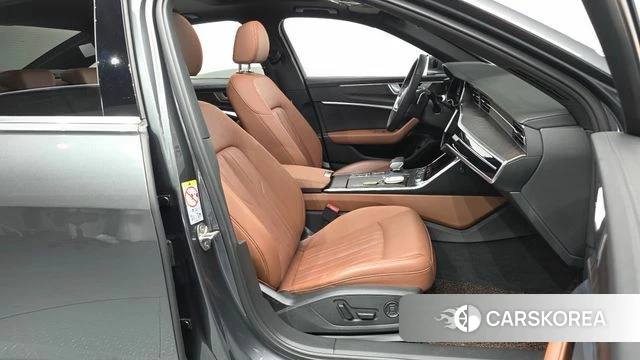 Audi A6 (C8) 2023 Серый из Кореи, фото 2