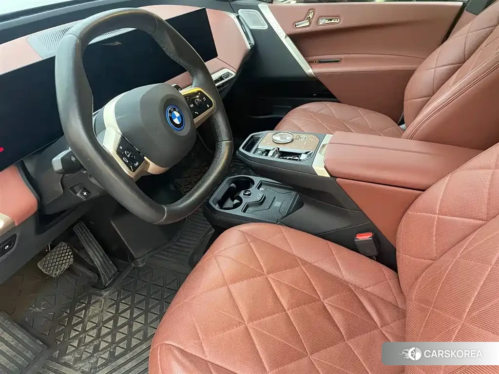 BMW iX M60 2022 Silver/gray из Китая, фото 2