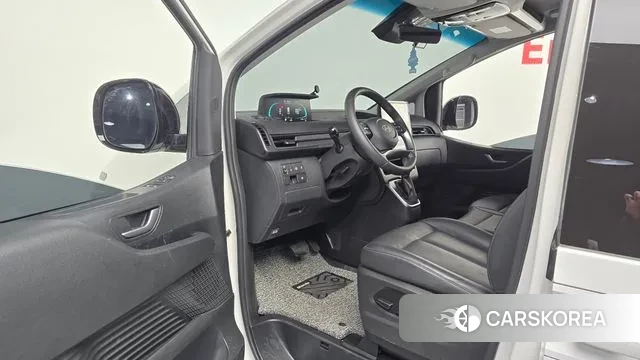 Hyundai Staria 2024 Белый из Кореи, фото 2