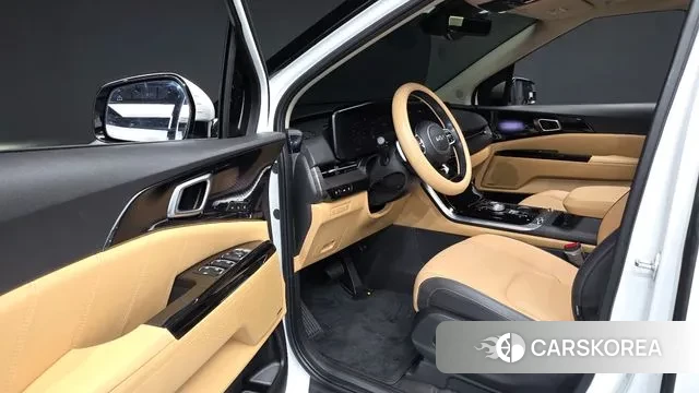 Kia Carnival 4th generation 2023 Белый из Кореи, фото 2