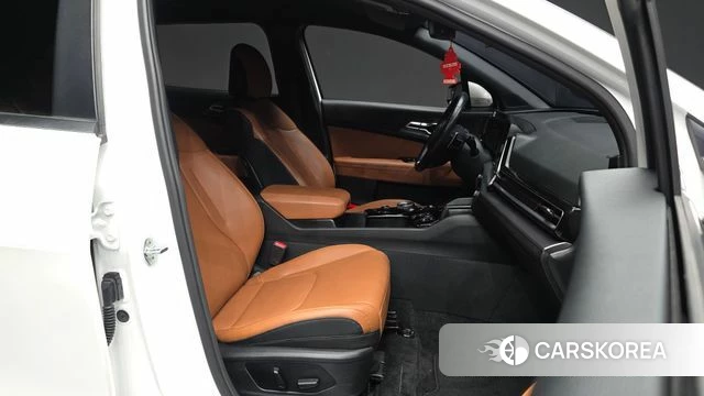 Kia Sportage 5th Generation 2022 Белый из Кореи, фото 2