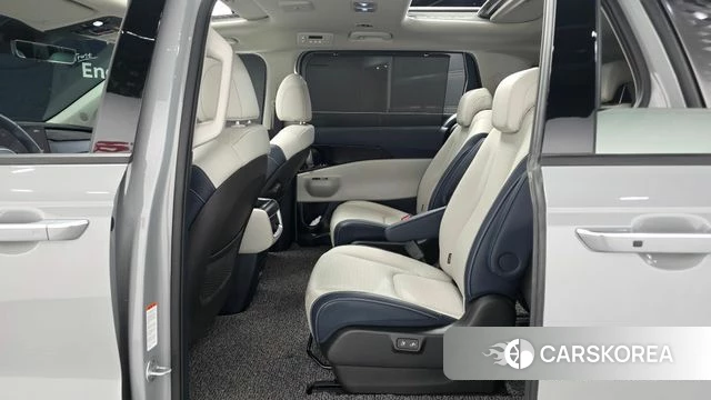Kia The New Carnival 4th Generation 2024 Серый из Кореи, фото 2