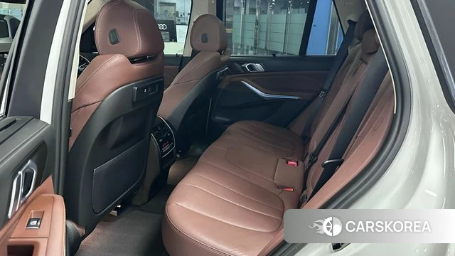 BMW X5 (G05) 2021 Жемчужный цвет из Кореи, фото 2