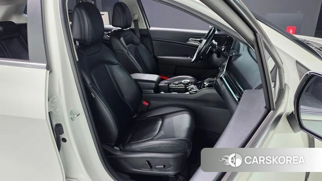 Kia Sportage 5th Generation 2023 Белый из Кореи, фото 2