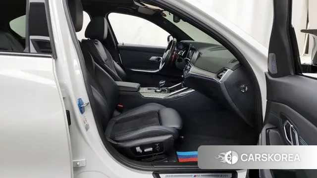BMW 3 Series (G20) 2021 Белый из Кореи, фото 2