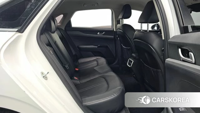 Kia K5 3rd generation 2021 Белый из Кореи, фото 2