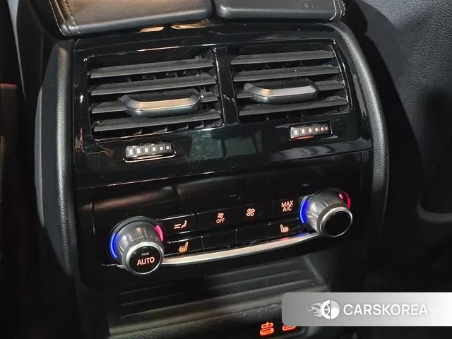 BMW 5 Series (G30) 2022 Черный из Кореи, фото 2