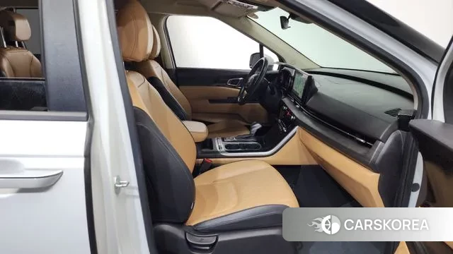 Kia Carnival 4th generation 2023 Белый из Кореи, фото 2