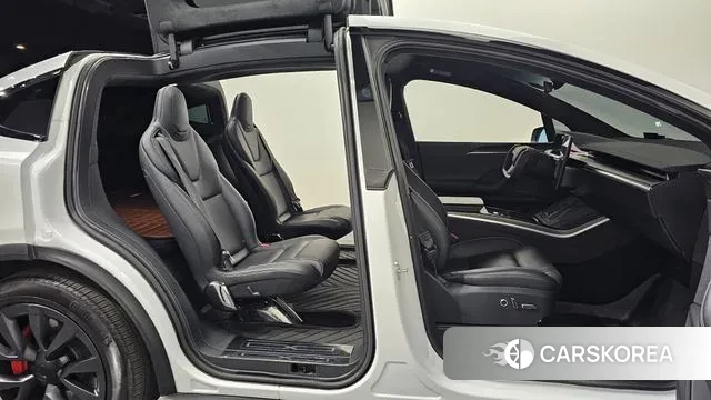 Tesla Model X 2023 Белый из Кореи, фото 2