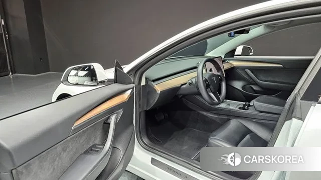 Tesla Model 3 2021 Белый из Кореи, фото 2