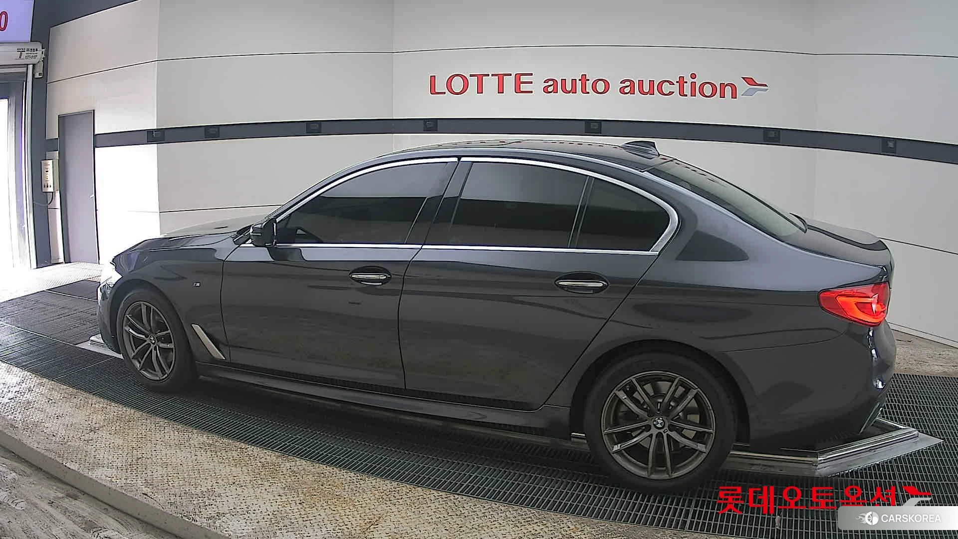 BMW  520d 2018 Другое из Кореи, фото 2