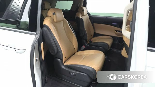 Kia Carnival 4th generation 2023 Белый из Кореи, фото 2