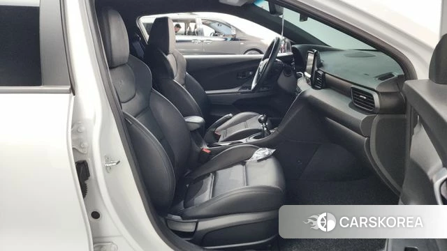 Hyundai Veloster (JS) 2020 Белый из Кореи, фото 2