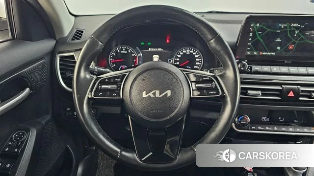 Kia Seltos 2022 Белый из Кореи, фото 2