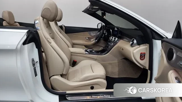 Mercedes-Benz C-Class W205 2021 Белый из Кореи, фото 2