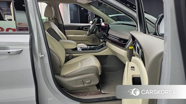 Kia The New Carnival 4th Generation 2024 Серебристо-серый из Кореи, фото 2