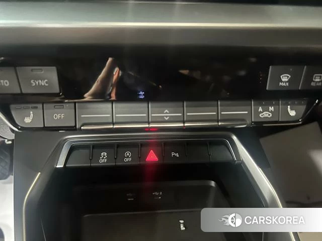 Audi A3 2022 Синий из Китая, фото 2