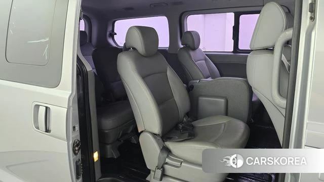 Hyundai The New Grand Starex 2018 Серебристо-серый из Кореи, фото 2
