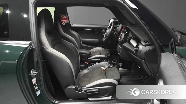 Mini Cooper S 2022 Зеленый из Кореи, фото 2