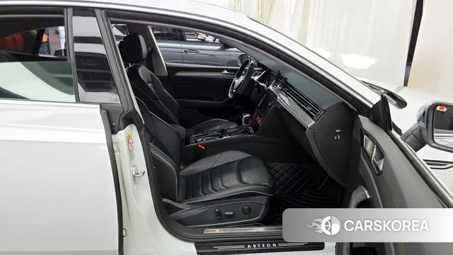 Volkswagen Arteon 2019 Белый из Кореи, фото 2