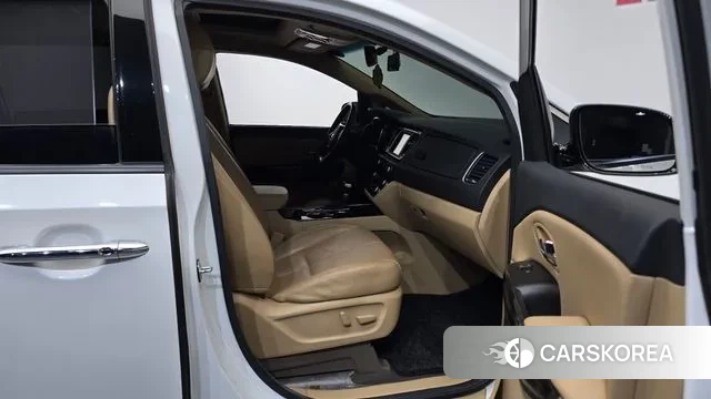 Kia The New Carnival 2018 Белый из Кореи, фото 2