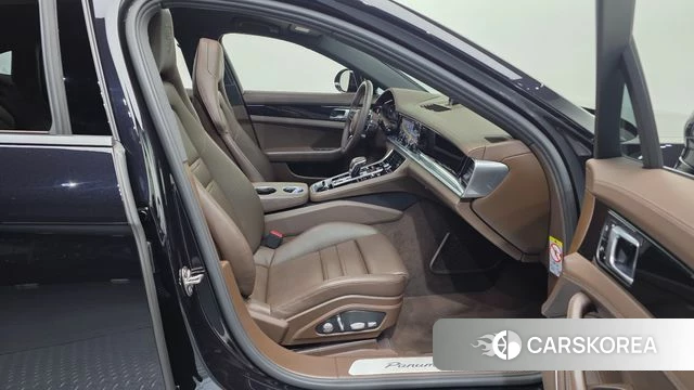 Porsche Panamera (971) 2018 Черный из Кореи, фото 2