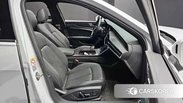 Audi A6 (C8) 2020 Белый из Кореи, фото 2