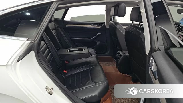Volkswagen Arteon 2019 Белый из Кореи, фото 2