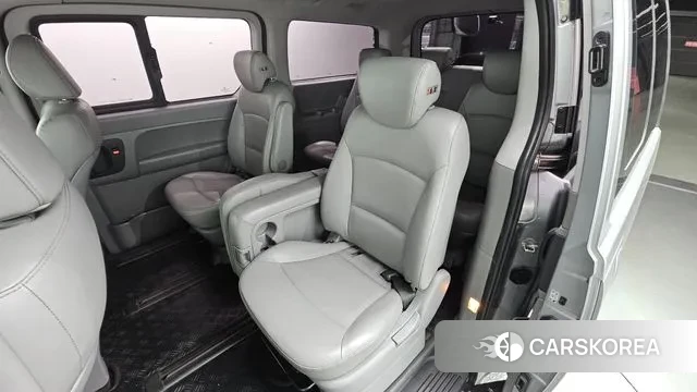 Hyundai The New Grand Starex 2019 Серебряный из Кореи, фото 2