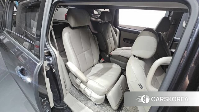 Kia The New Carnival 2018 Серый из Кореи, фото 2