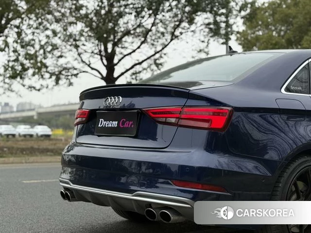 Audi S3 2018 Синий из Китая, фото 2