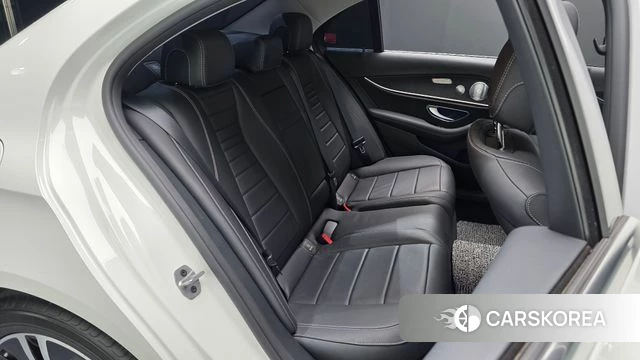 Mercedes-Benz E-Class W213 2020 Белый из Кореи, фото 2