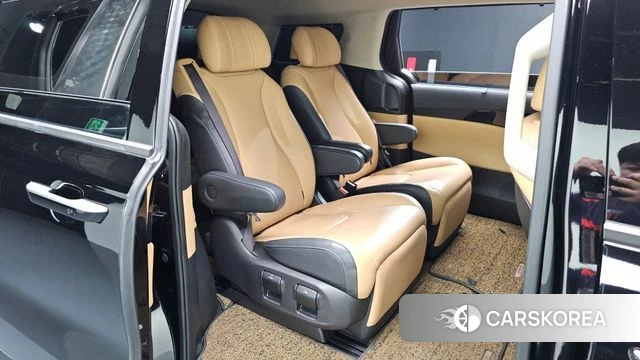 Kia Carnival 4th generation 2022 Черный из Кореи, фото 2