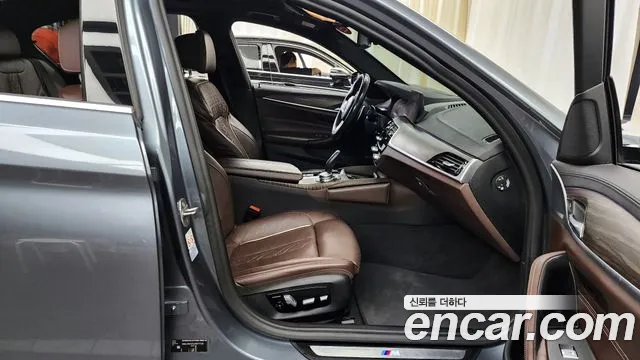 BMW 5 Series (G30) 2020 Серый из Кореи, фото 2