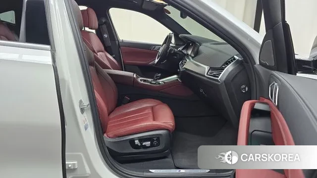 BMW X6 (G06) 2021 Белый из Кореи, фото 2