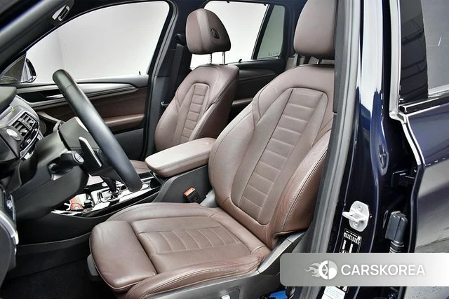 BMW X3 (G01) 2021 Черный из Кореи, фото 2