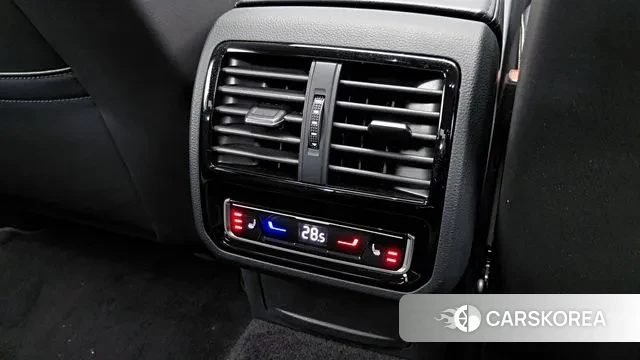 Volkswagen Passat GT (B8) 2022 Белый из Кореи, фото 2